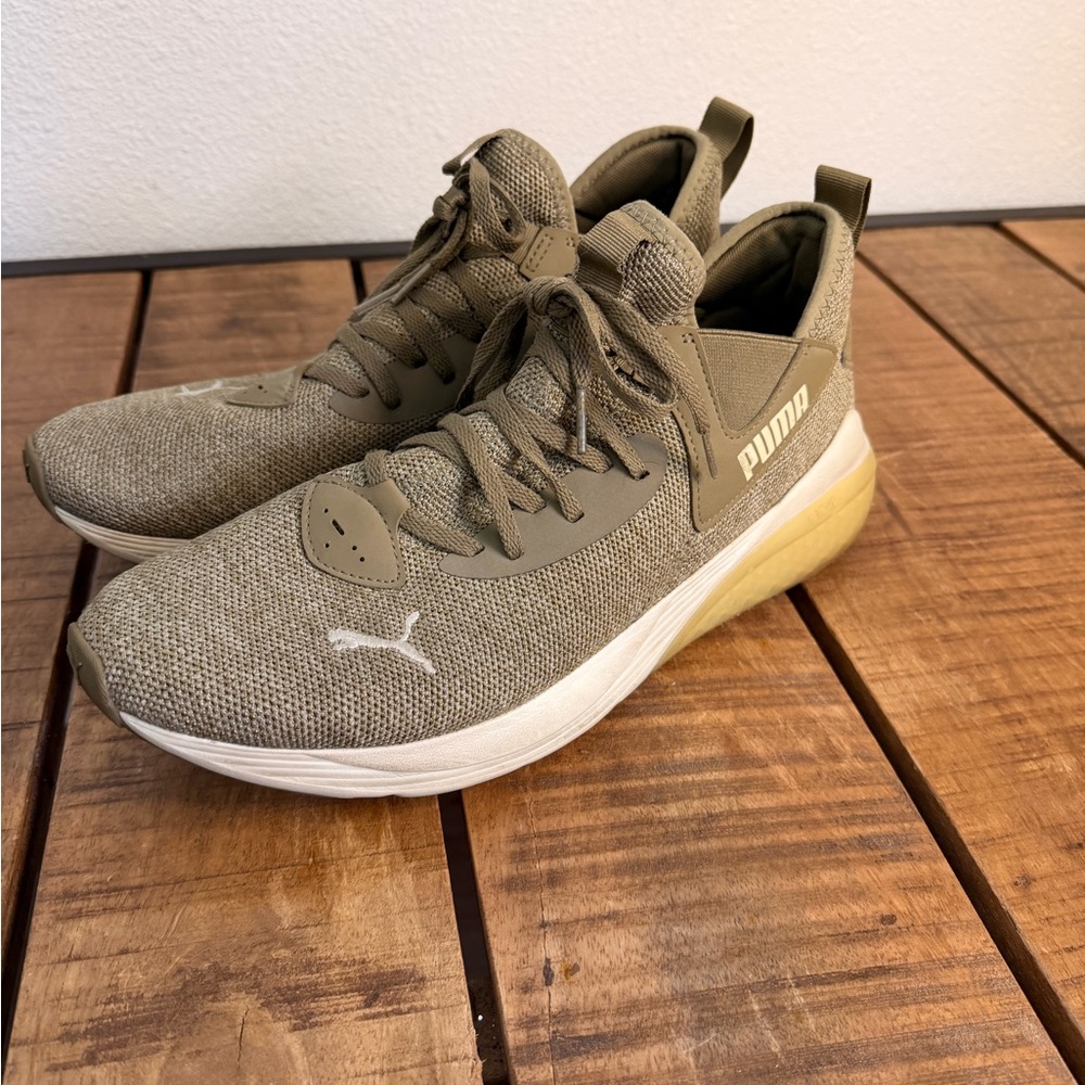 Puma Men's Olive Sneakers